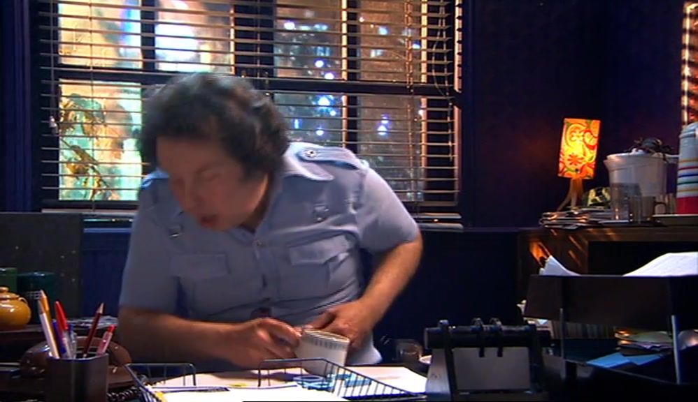 - HI. IS THAT MRS FOSSIL? - VINCE! VINCE, YOU CAN'T DO THIS! 