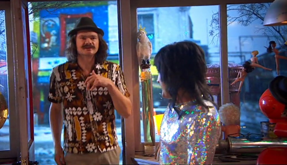 HEY, THERE. HAROLD BOOM AT YOUR SERVICE, SIR. 