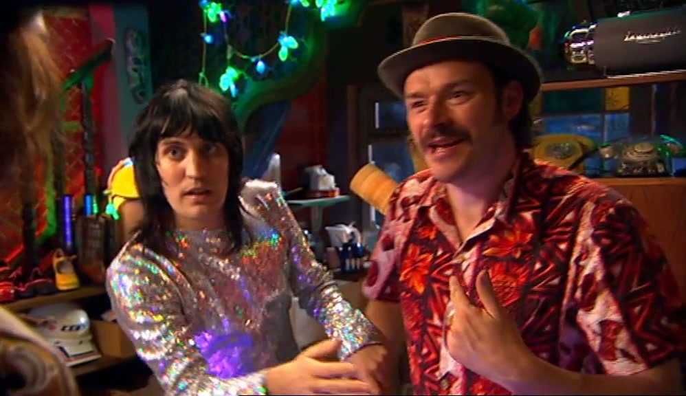 - I'LL COME AT YOU! YOU DON'T COME AT ME! - YEAH! HOWARD COMES AT PEOPLE, NOT YOU! 