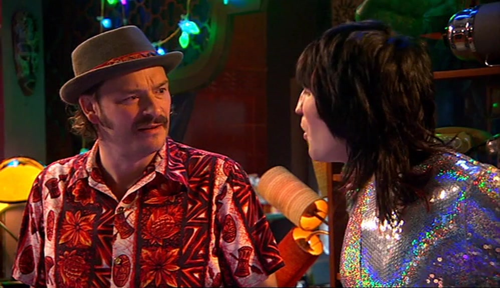 - OH? - YOU LOOK LIKE A TROUT WITH A FRINGE. 