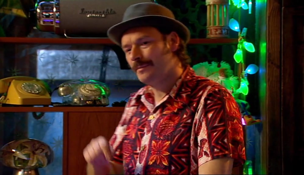 UM... YOU LIKE PRESENTS, DON'T YOU, VINCE? YEAH? JUST SO HAPPENS I'VE GOT YOU ONE. 