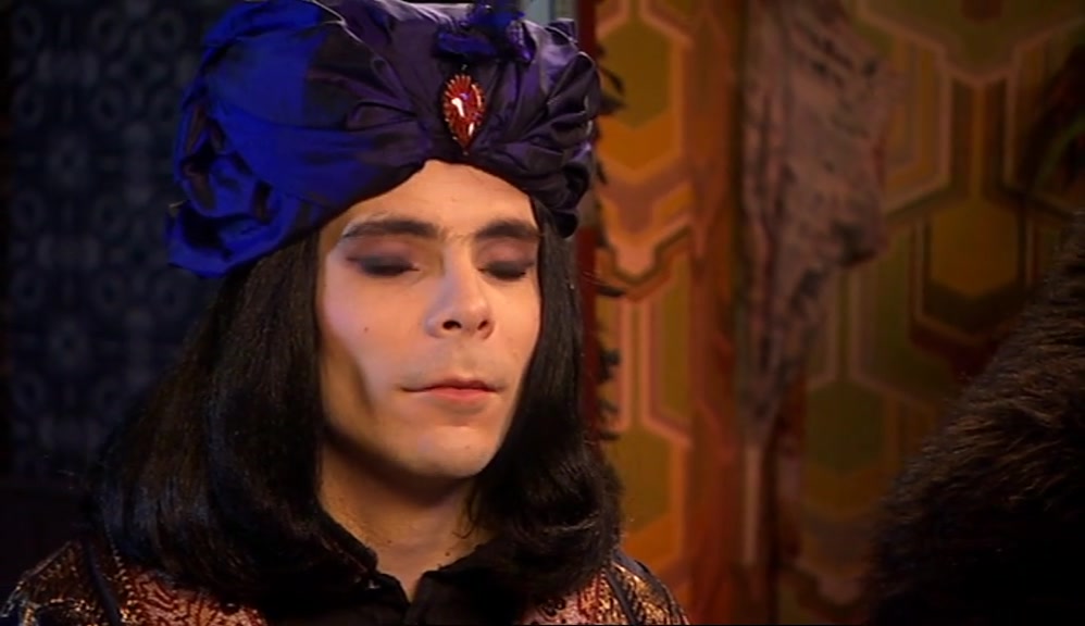 - I'VE NEVER HEARD OF IT. - OH. IT WAS BIG ON MY PLANET. 