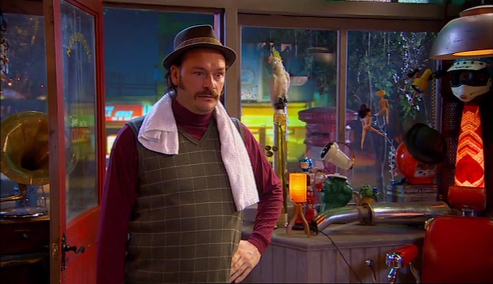 - GET OUT. YOU'RE SACKED. - WHAT DO YOU MEAN? 