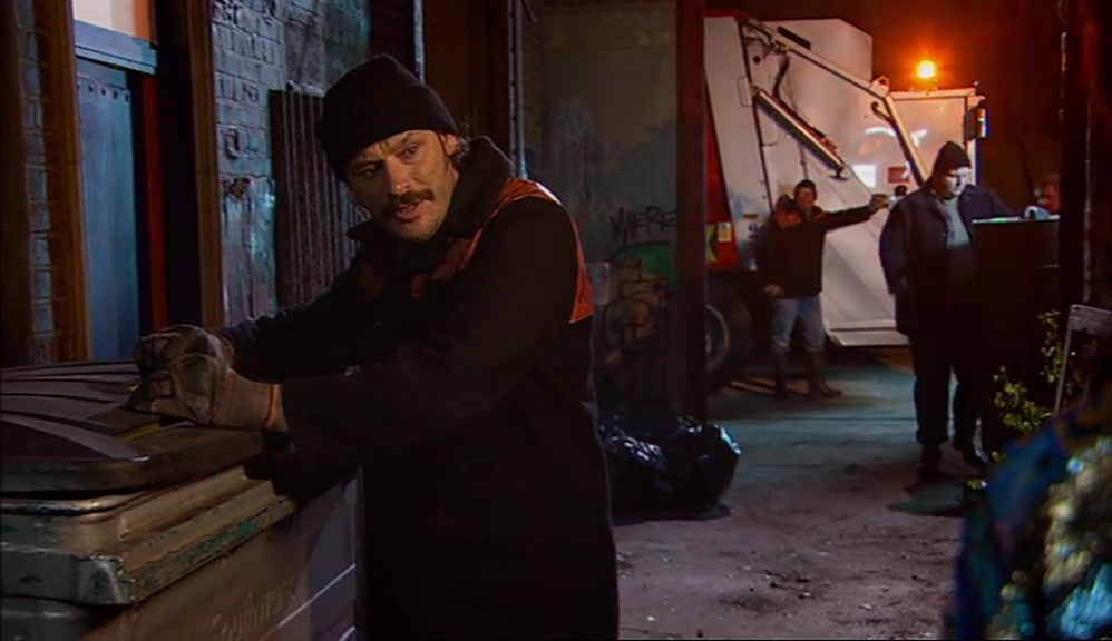 - HEY, HOWARD. EATING OUT OF THE BINS AGAIN? - WHAT DO YOU WANT? 