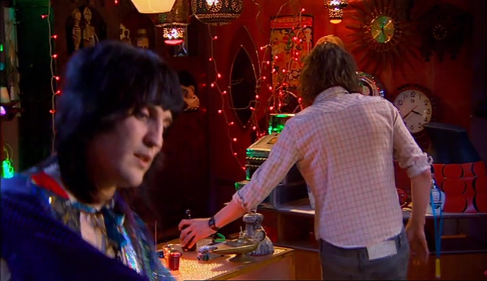 - HEY, VINCE. CAN I BORROW A FIVER? - YEAH, HELP YOURSELF. JUST GO TO THE TILL. 