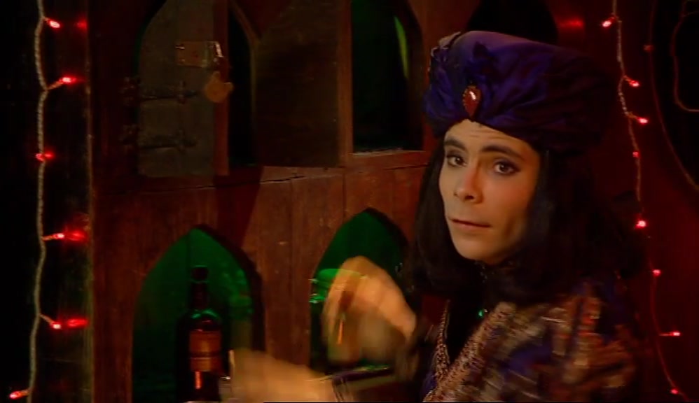- WHAT HAPPENED? - I DON'T KNOW. 