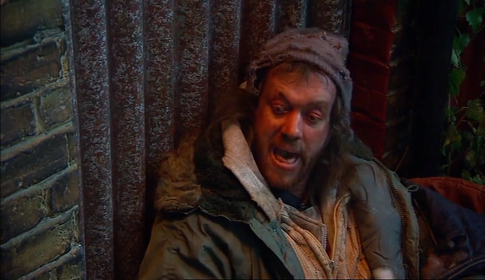 - BY THE WAY, NICE CAPE. - IT'S AMAZING, INNIT? 