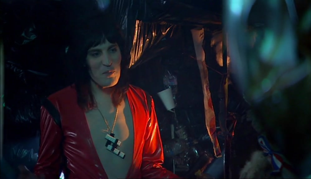 - ARE YOU A PRINCE? - I AM CALLED VINCE, BUT I'M NOT A PRINCE. 