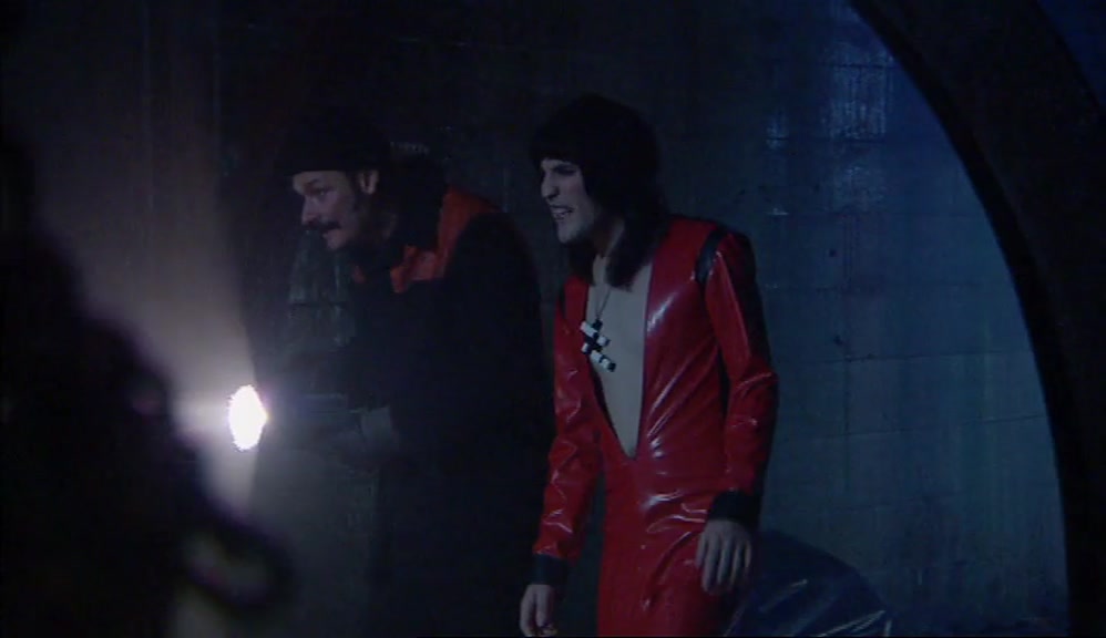 - BEFORE WE WENT TRAVELLING, VINCE. - WHAT, IN THAT WEEK? 