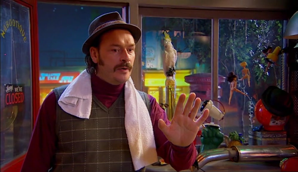 - NO. WE DON'T NEED TO DO THIS. - BOLLO, HOLD HIM. 