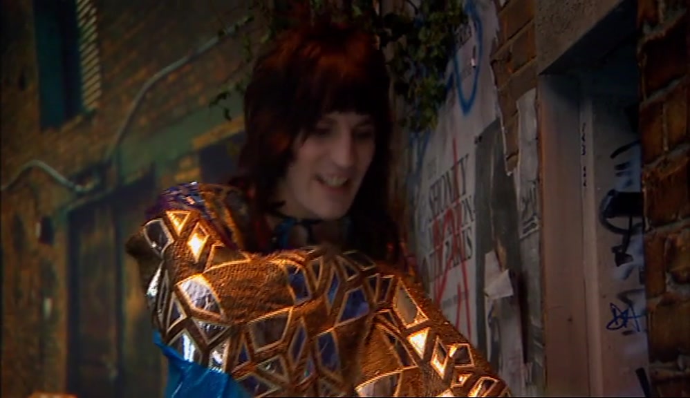 - BY THE WAY, NICE CAPE. - IT'S AMAZING, INNIT? 