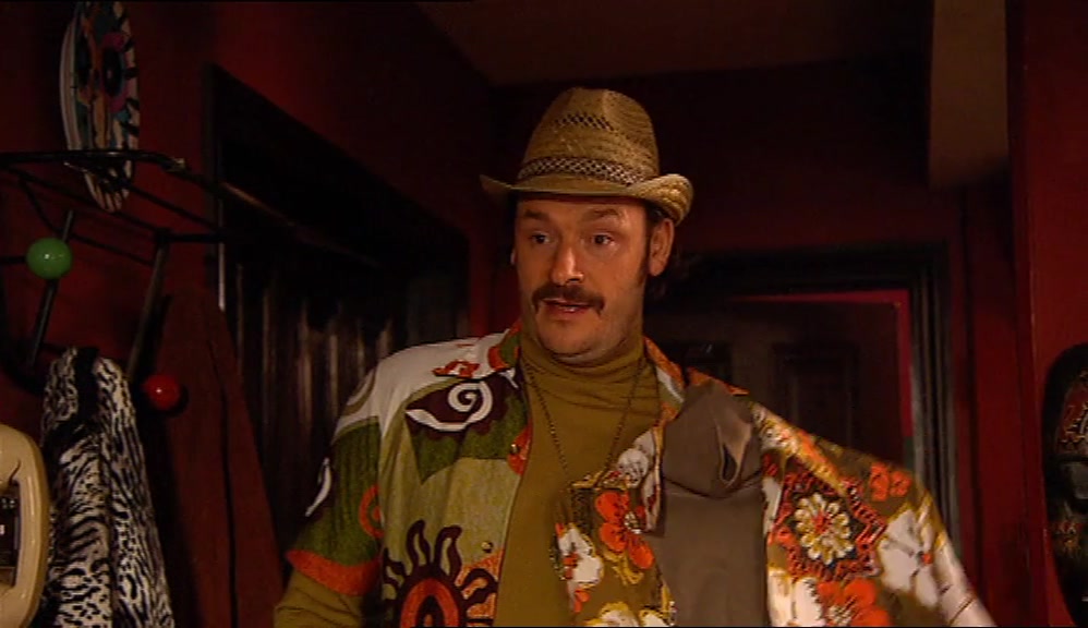 BUT WHAT IF I WENT FOR A FINER-GAUGE CORDUROY... UP AGAINST A MUFIN? 