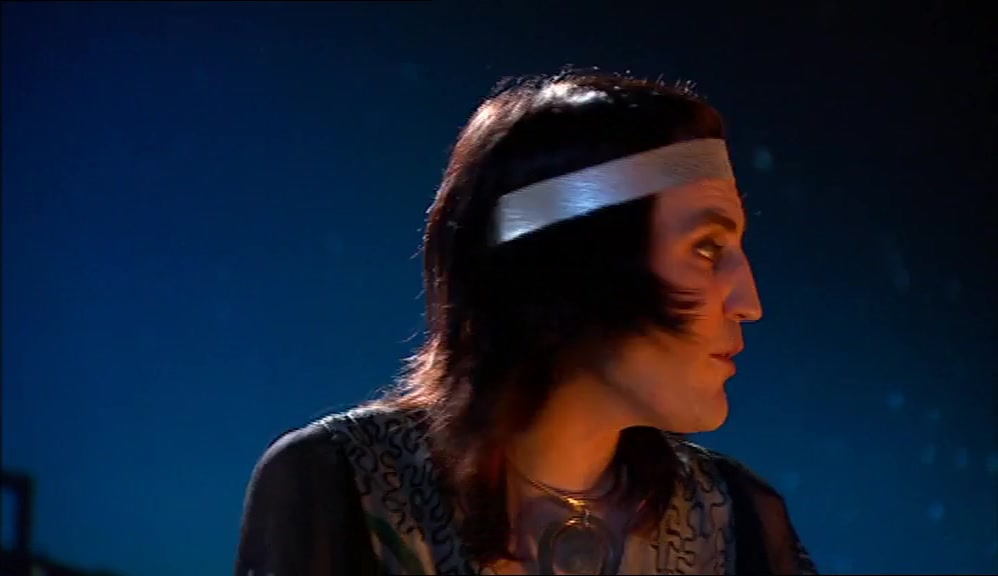 - THE LIES OF A BACKTRACKING WORM! - I'M IN LOVE WITH HOWARD. 