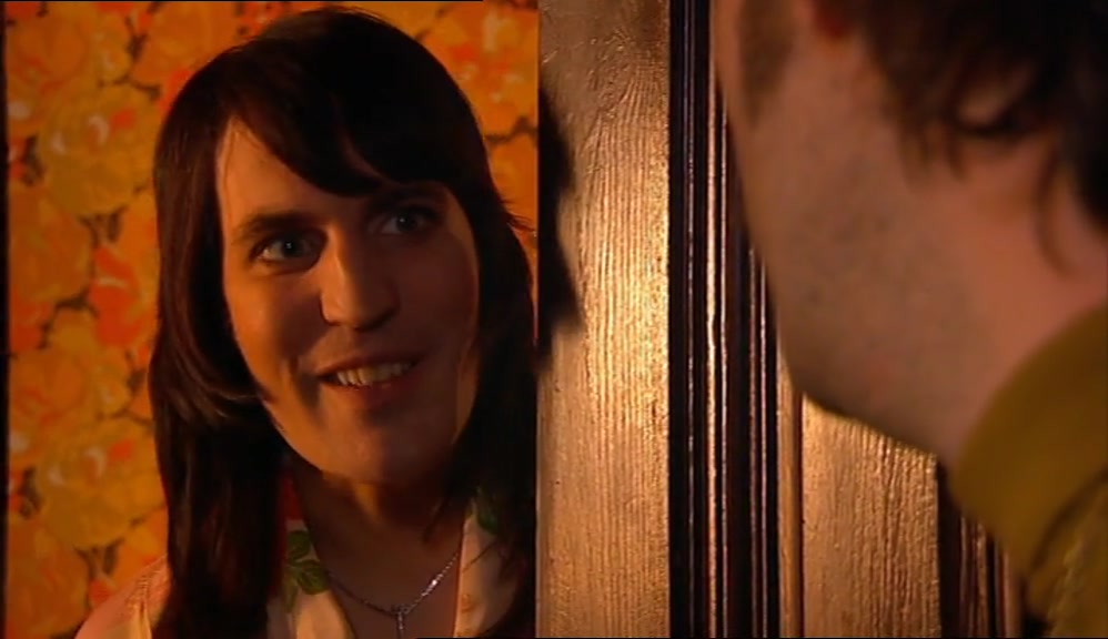- IT'S MY PARTY. - OH, YEAH, THESE PEOPLE ARE HERE FOR YOU. 
