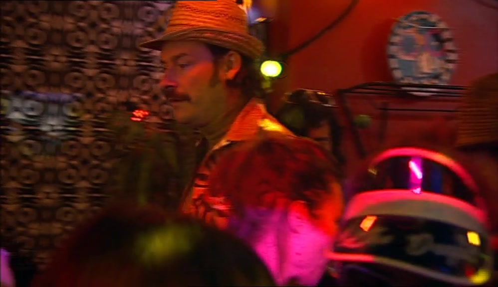 - HEY! - THANKS FOR UPSTAGING ME, VINCE. 