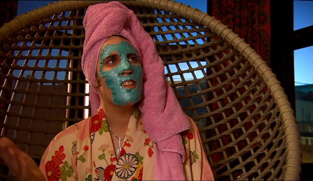 - WHO THE HELL'S THAT? - THE FIRST GUESTS. 