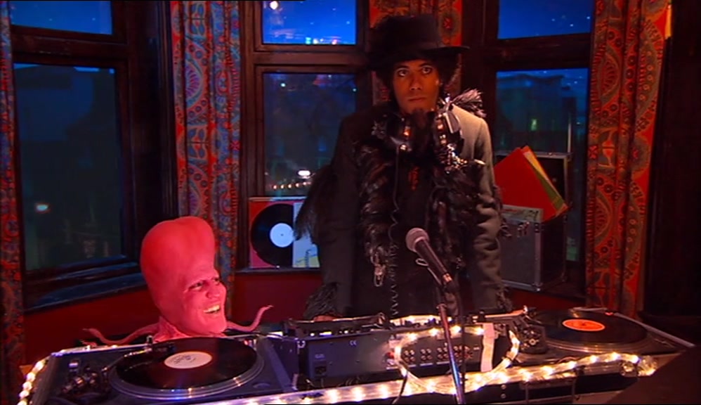 - WHO'S THIS JOKER? - HOWARD MOON. IT'S MY PARTY. IT'S MY BIRTHDAY. 