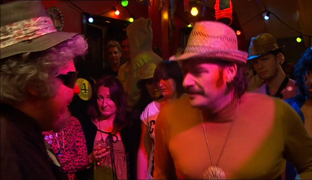 - OOH! FREESTYLE! - THESE CORSETS ARE REALLY WORKING, LESTER. 
