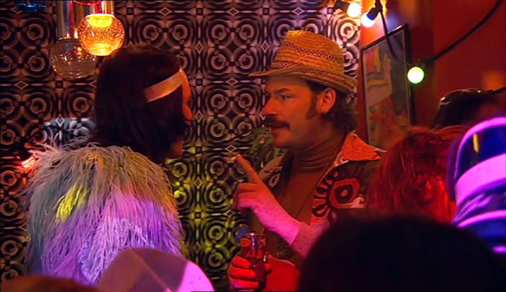 - ALL RIGHT. HANG ON, THAT'S OUT OF BOUNDS. - RULES ARE MEANT FOR BREAKING. 