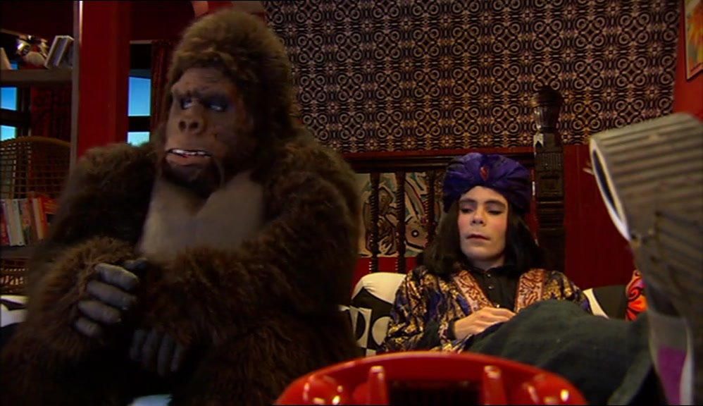 - IT'S GONNA BE A STRONG ONE. - I'VE GOT A BAD FEELING ABOUT THIS. 