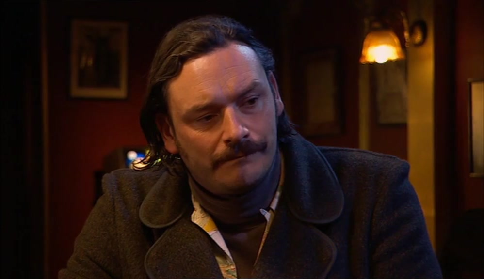 MANY A FINE ACTOR SUFERED FROM THE CHOKES. 