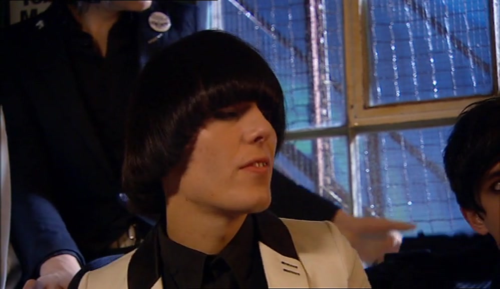 - I COULD BE YOUR SINGER. IT'LL BE AMAZING. - I TELL YOU WHAT. IF YOU CAN GET INTO THESE... 