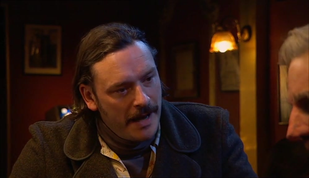 - YOU'VE ACTUALLY MET GIELGUD? - HE WAS MY UNDERSTUDY FOR A YEAR, THE BITCH. 