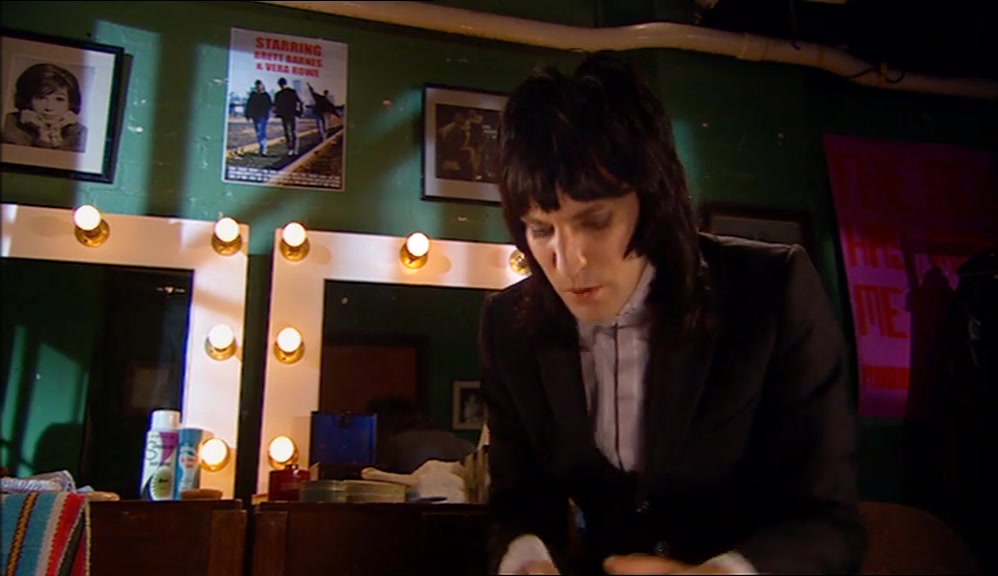 - YEAH. WHY? - YOUR LEGS ARE A BIT MUSCULAR. 