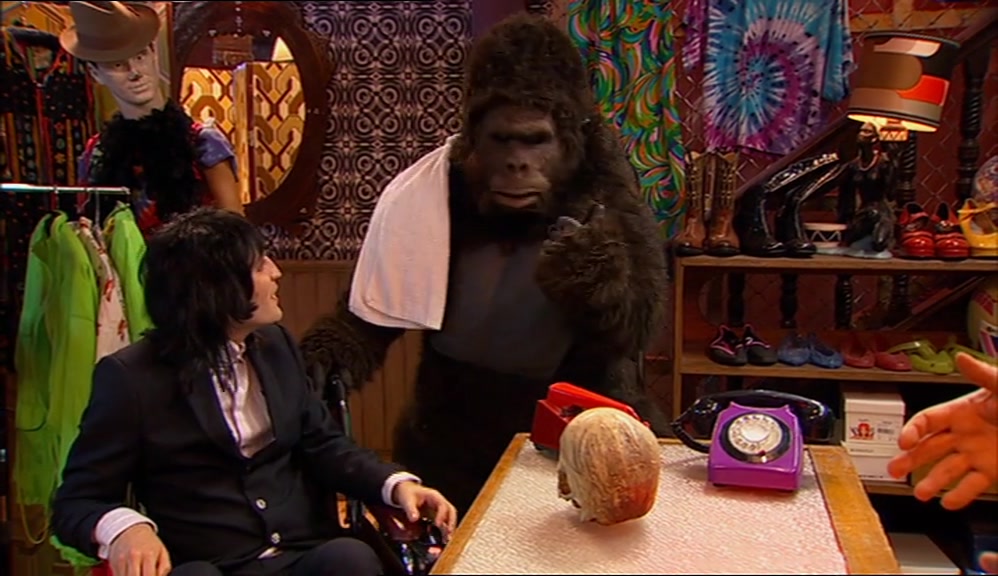 HEY, VINCEY, I'VE JUST BEEN ON THE INTERNET. 
