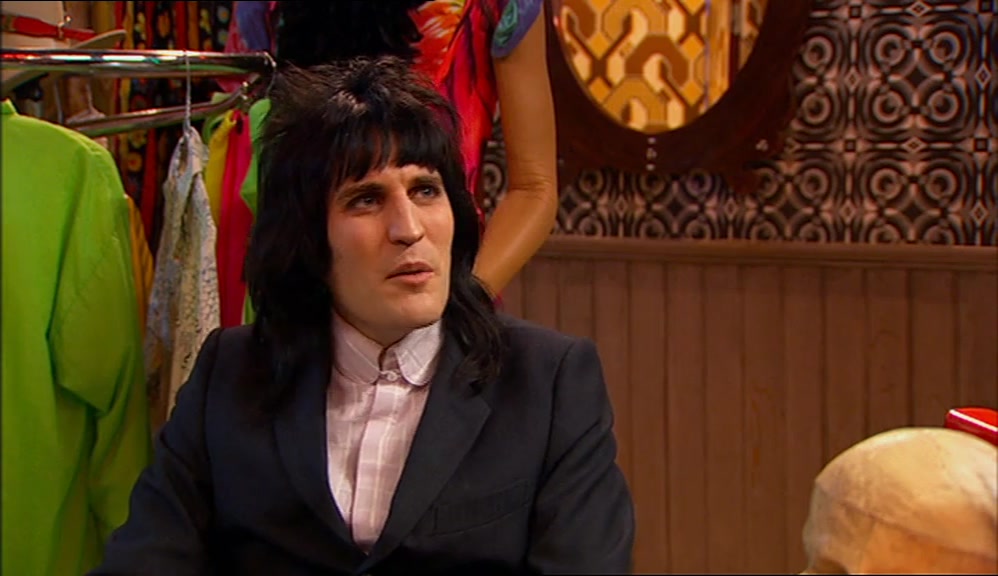 I THOUGHT IN YOUR NUMBER-ONE DREAM YOU HAD A BOXING GLOVE ON YOUR HEAD AND A MINGE. 