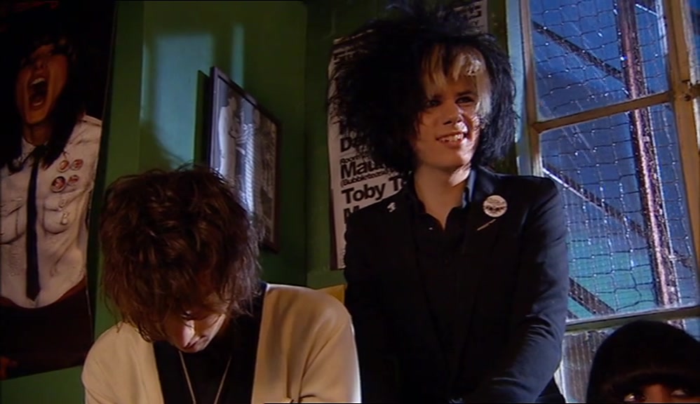 - YEAH. WHY? - YOUR LEGS ARE A BIT MUSCULAR. 