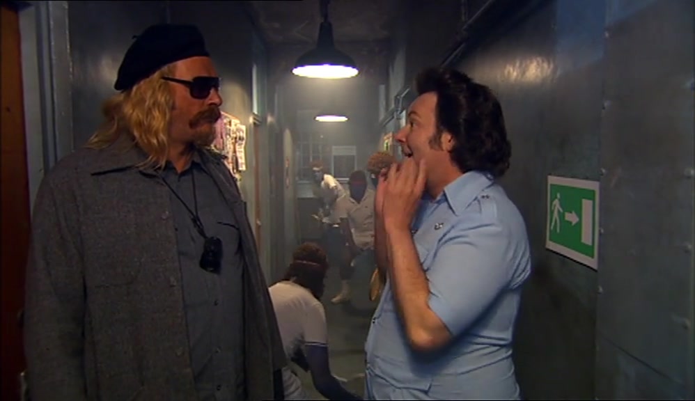 I'M A BIG ACTOR. LOOK.  