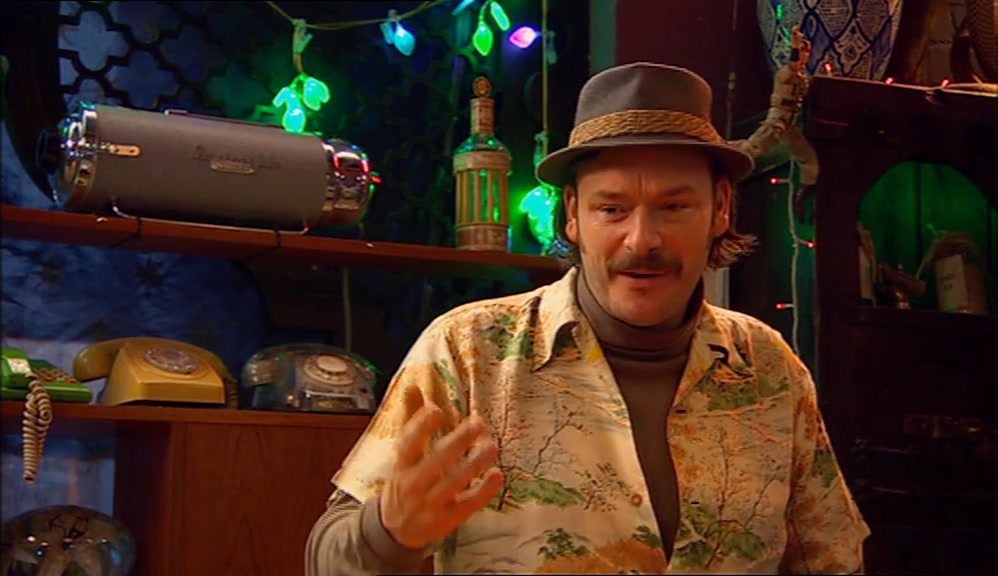 - YOU'D BETTER NOT DO THAT TONIGHT. - THAT WAS A JOKE. I WAS JOKING WITH YOU. 