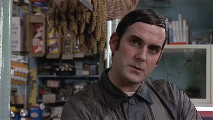 - I'VE GOT A SLUG. - DOES IT TALK? 