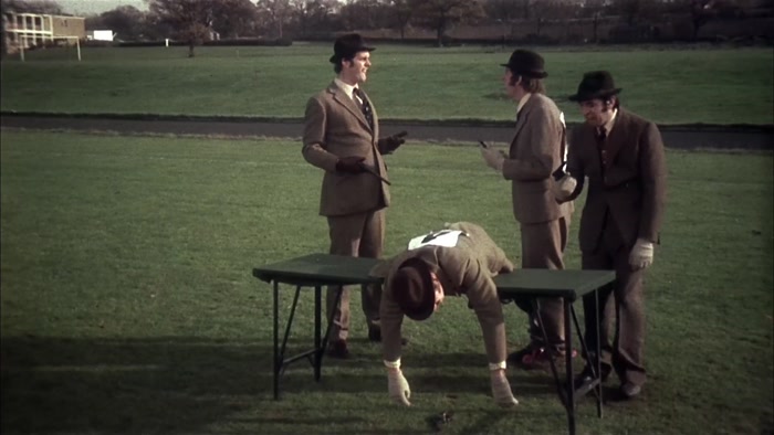 SIMON HAS SHOT VIVIAN INTO SECOND PLACE. 
