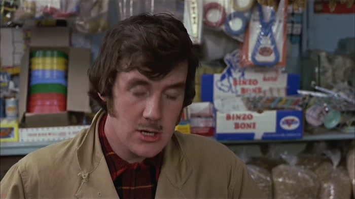 - I'VE GOT A SLUG. - DOES IT TALK? 