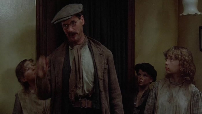 OH, QUICK. GO AND GET THE OTHERS IN, GORDON. 