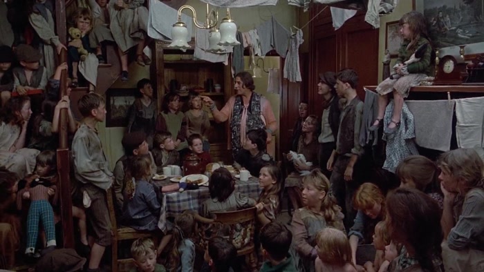 LAURA, ALFRED, NIGEL, ANNIE, SIMON, AMANDA... 