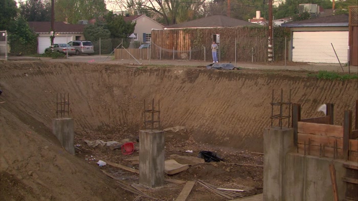 AND WE'RE GONNA GO TAKE A LOOK AT THE PIT. 