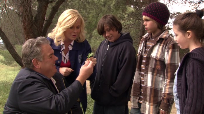 - YEAH, TAKE A LOOK AT THAT. - WOW. 