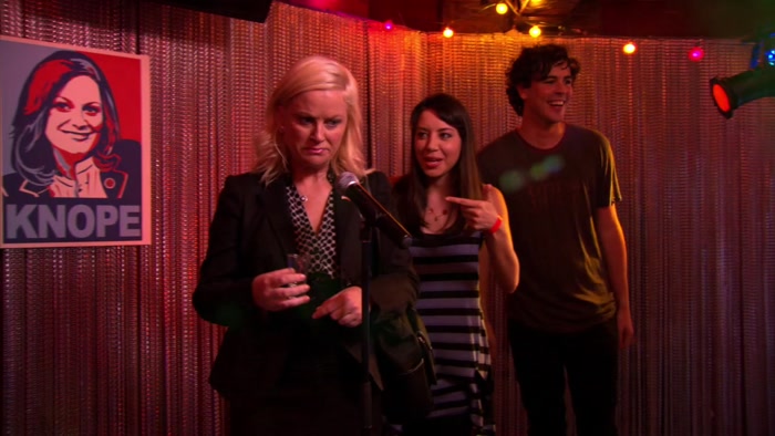 LESLIE! LESLIE! LESLIE! LESLIE! LESLIE! 