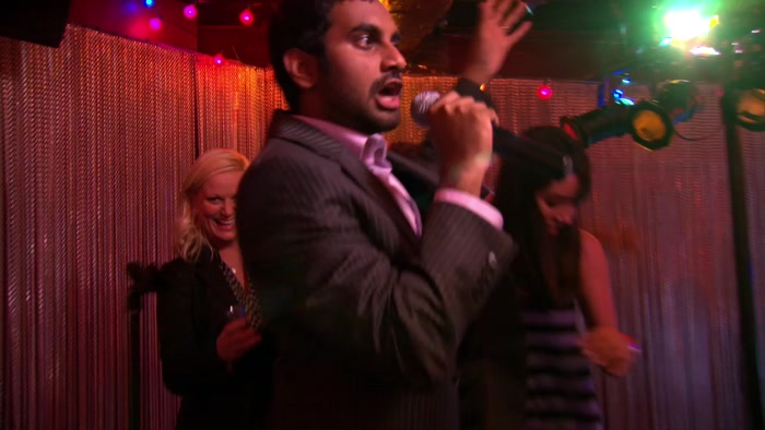 LESLIE KNOPE'S IN THE BUILDING, Y'ALL! LET'S GET WILD! 