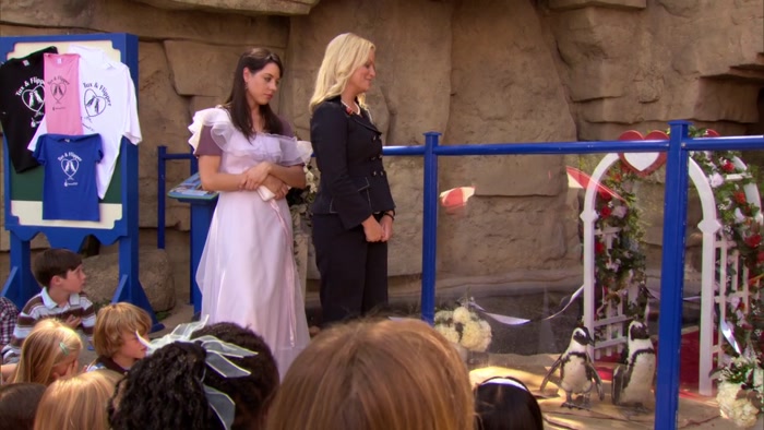 TUX, DO YOU TAKE FLIPPER, TO BE YOUR LAWFULLY WEDDED WIFE? 