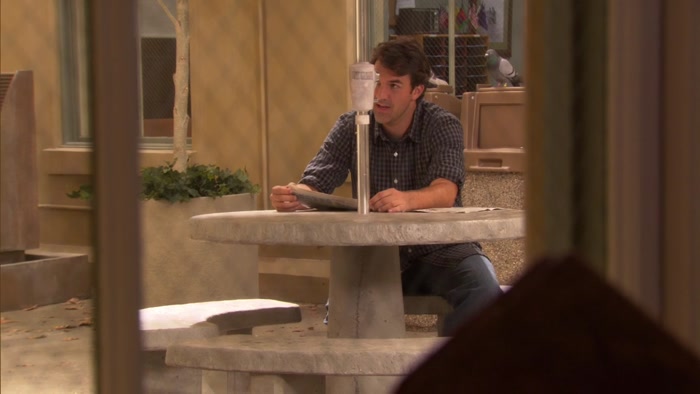 I'M SUPPOSED TO MEET LESLIE FOR LUNCH, BUT SHE ACTUALLY WORKS, SO... 