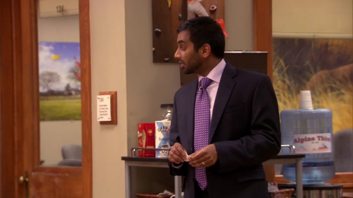EVERYBODY, I BOUGHT A CROISSAN'WICH THIS MORNING. 