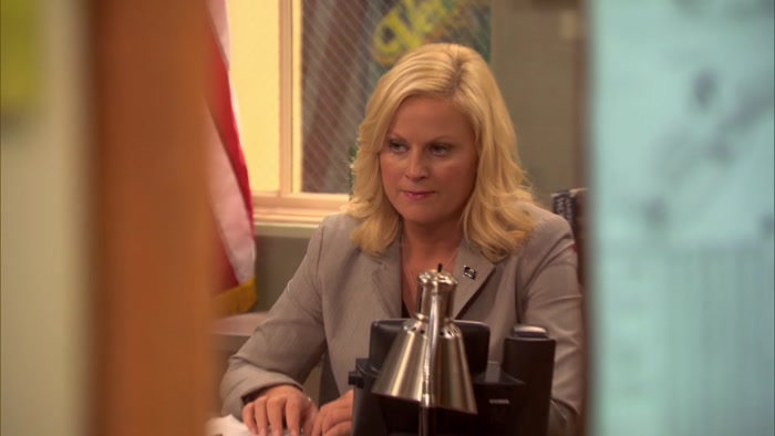 ANDY, IT'S LESLIE. LOOK.  