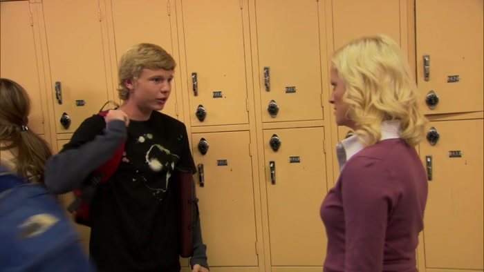 - I DON'T KNOW WHAT YOU'RE TALKING ABOUT. - OH, I THINK YOU DO. 