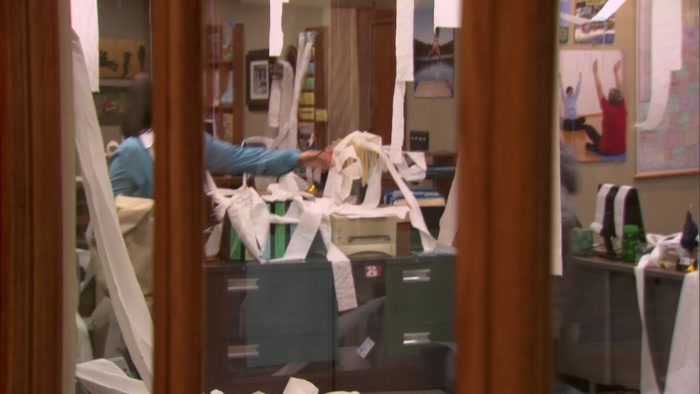 MRS. PIKITIS? HI, I'M LESLIE KNOPE, THIS IS OFFICER SANDERSON. 