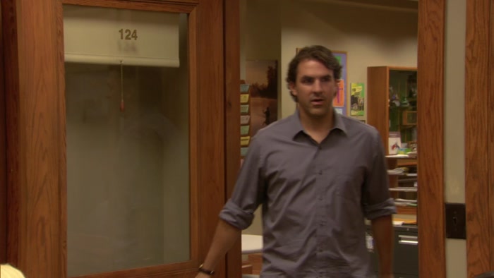 UH, HEY, EVERYONE. OH, HEY, ANN. 