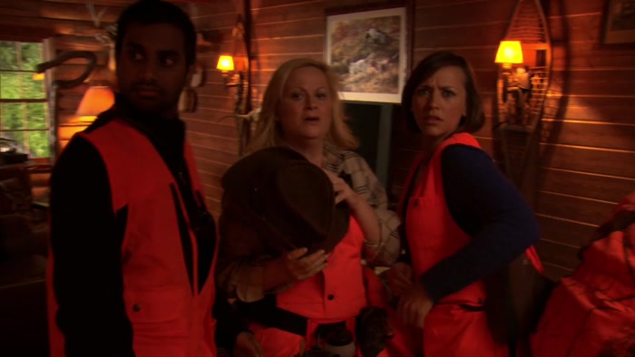 - HOLD ON! - IS THAT DONNA? 